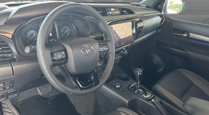 Toyota Hilux 4×4 Double Cab Invincible = NEW = Гаранция, снимка 6 - Автомобили и джипове - 53562808