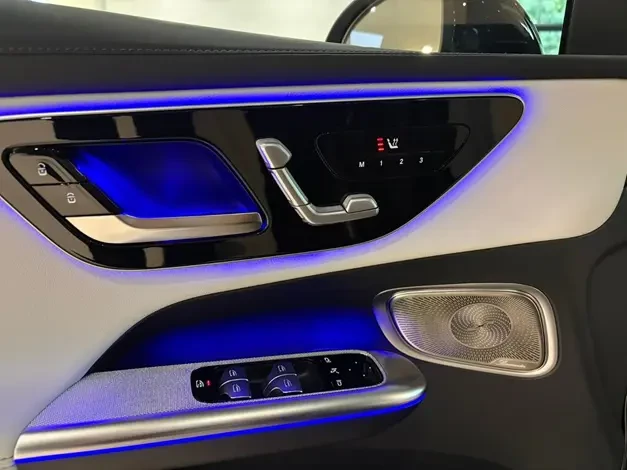 Mercedes-Benz GLC 300 � 4Matic = AMG Line = Premium Plus �������� | Mobile.bg � ����������� 4