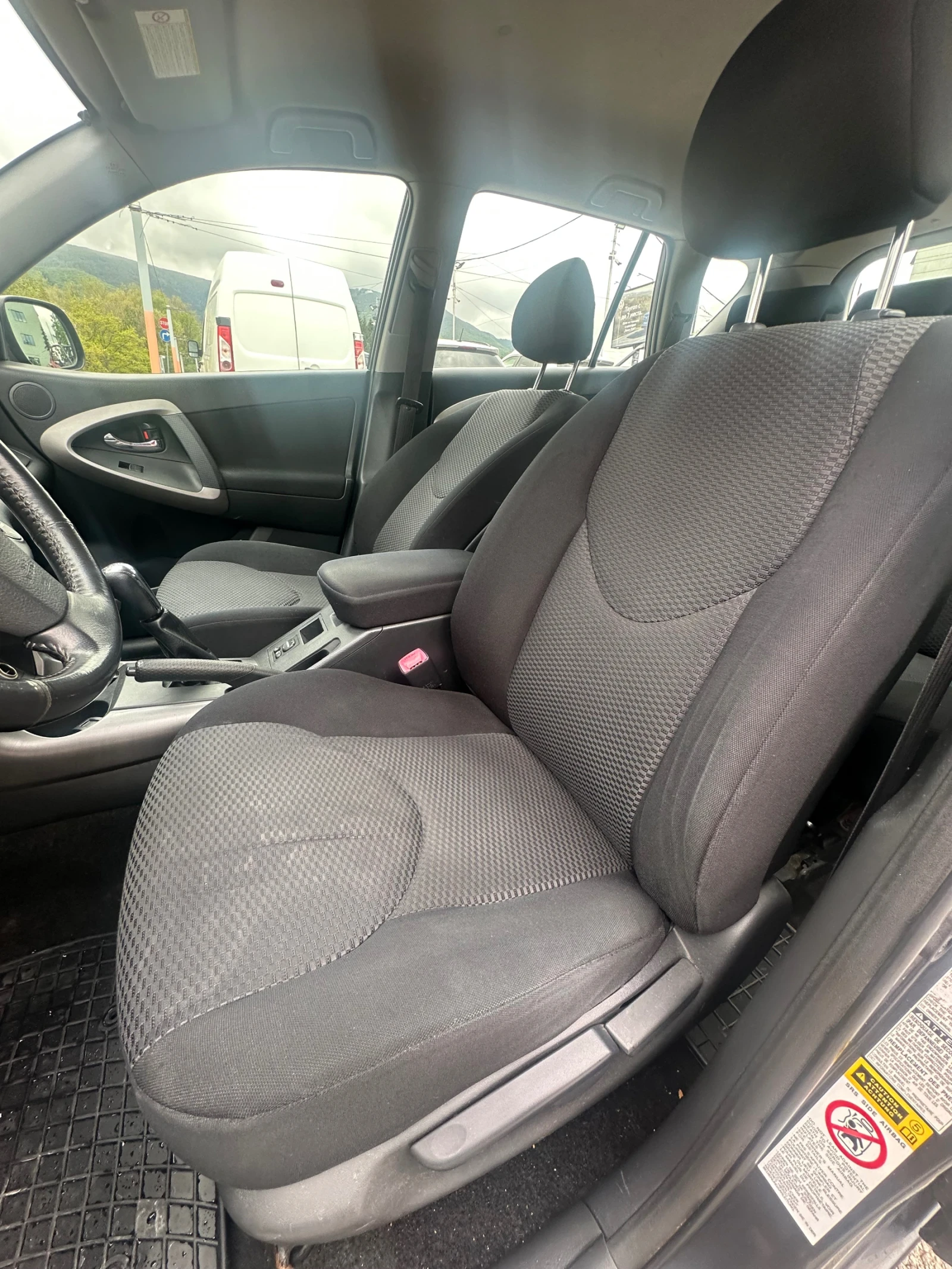 Toyota Rav4, снимка 15 - Автомобили и джипове - 54609724