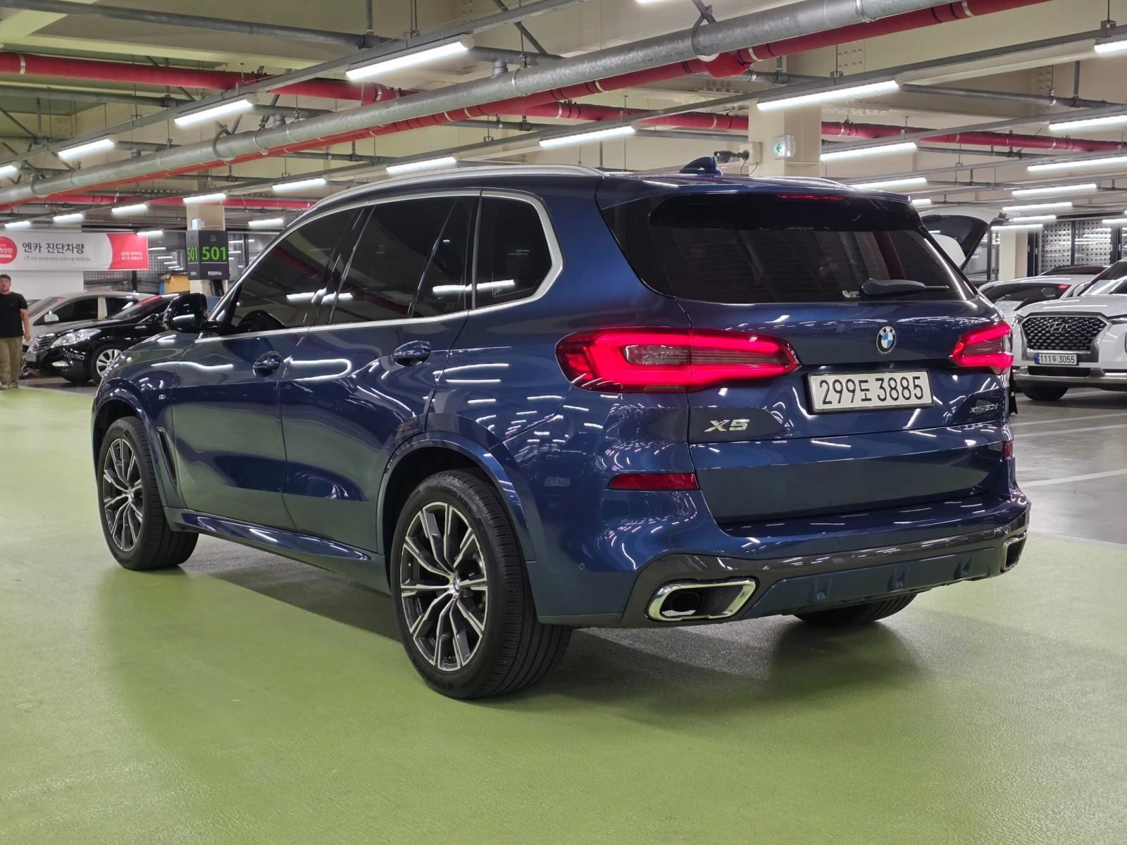 BMW X5 M-PK* DIS* 360* HUD* ОБДУХ* PANO* SWAROVSKI* M-BRA, снимка 4 - Автомобили и джипове - 55484449