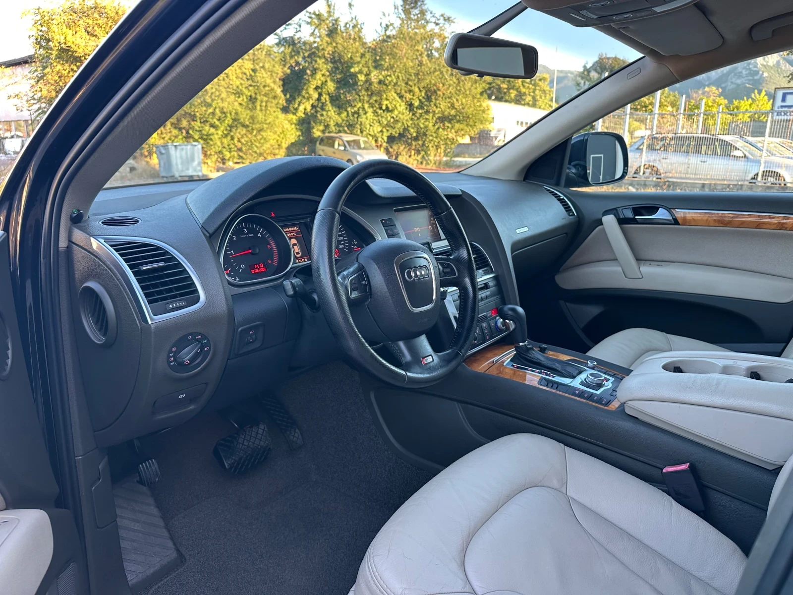 Audi Q7 3.0d NAVI ITALY, снимка 9 - Автомобили и джипове - 55771402