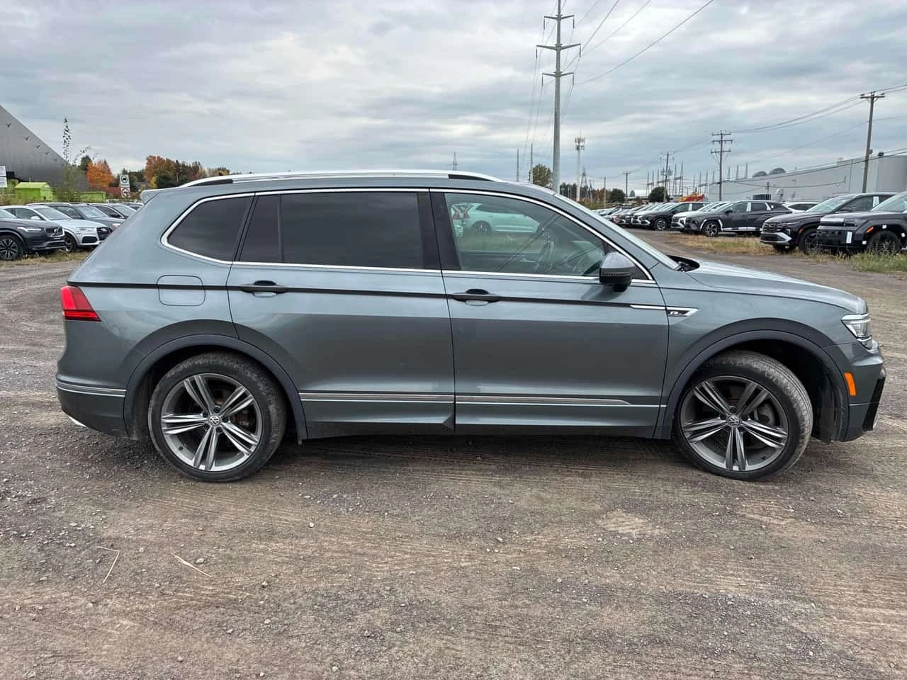VW Tiguan R LINE * Highline * CARFAX * ����������� | Mobile.bg � ����������� 3