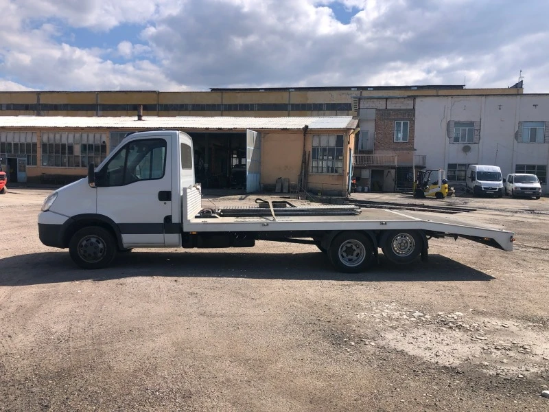 Iveco Daily Специален, снимка 2 - Бусове и автобуси - 45091567