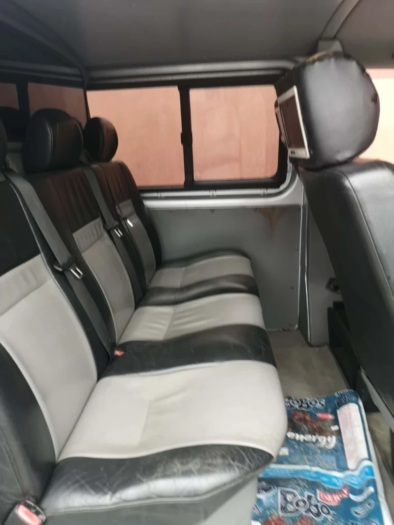 VW T5, снимка 14 - Бусове и автобуси - 53597719