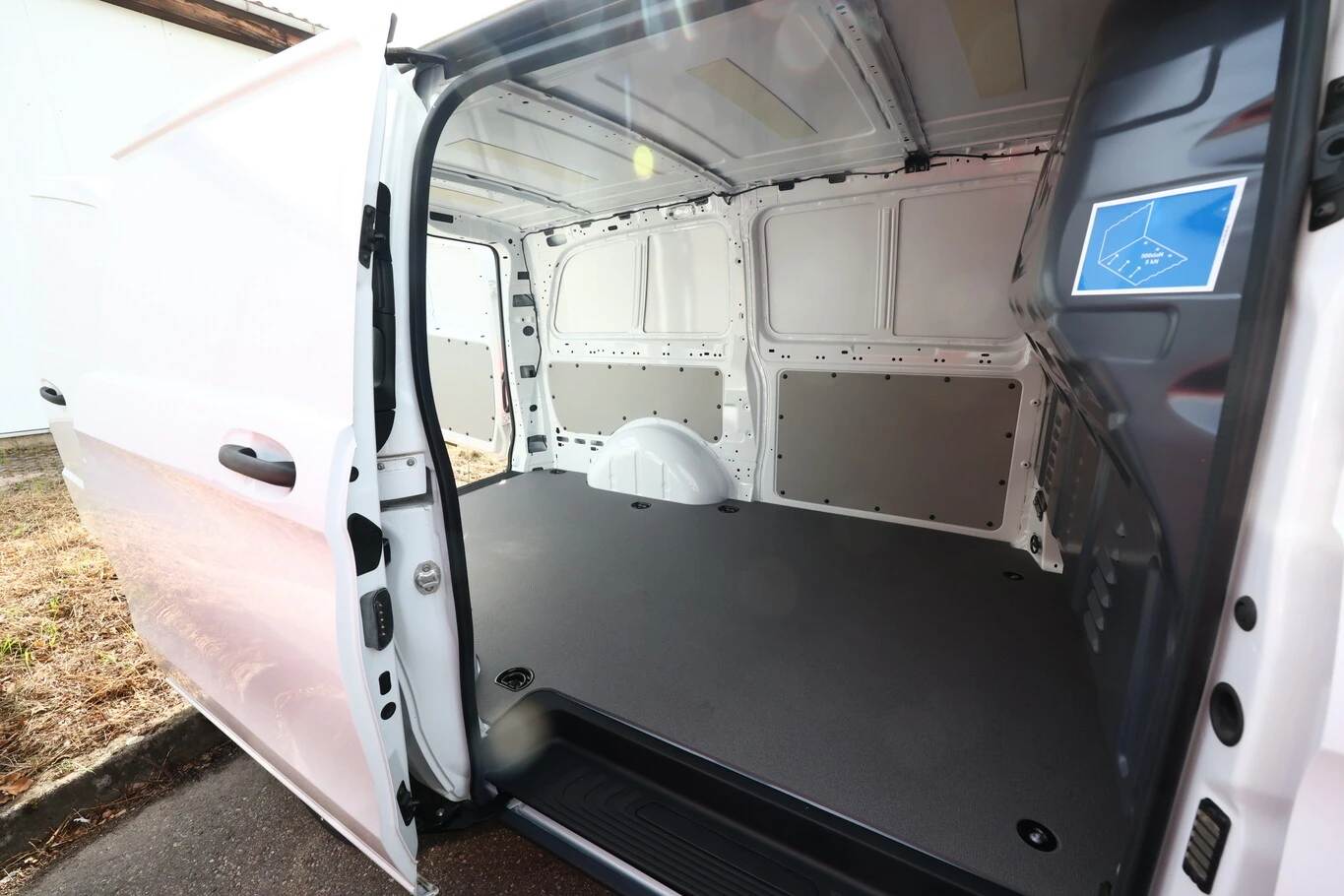 Mercedes-Benz Vito 112, снимка 11 - Бусове и автобуси - 56665951