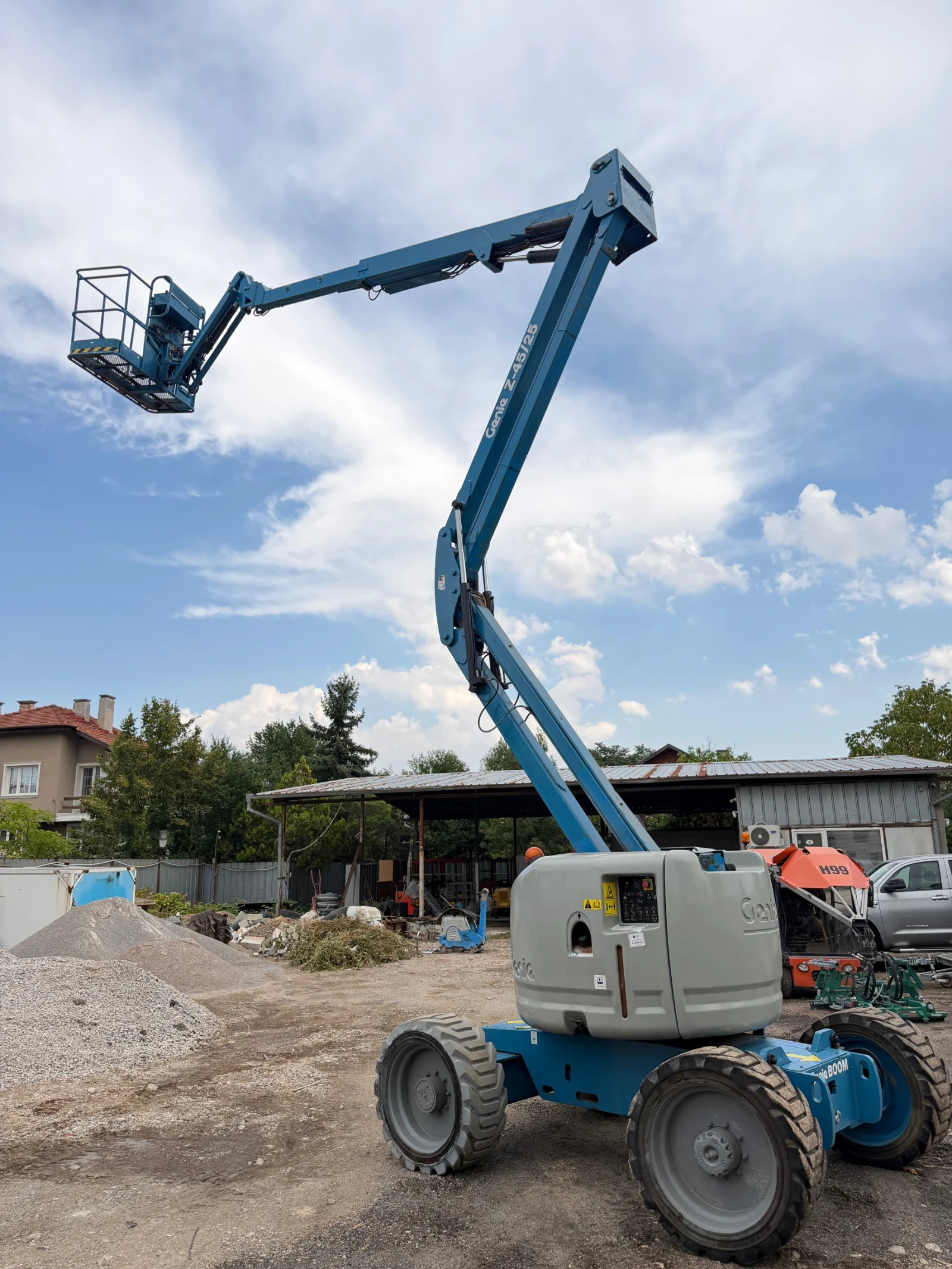 Автовишка Друга марка Genie Z45/25 4x4