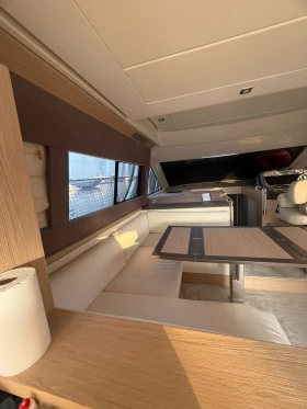 Моторна яхта Beneteau Monte Carlo 5, снимка 13