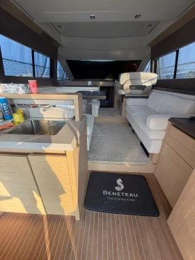 Моторна яхта Beneteau Monte Carlo 5, снимка 11