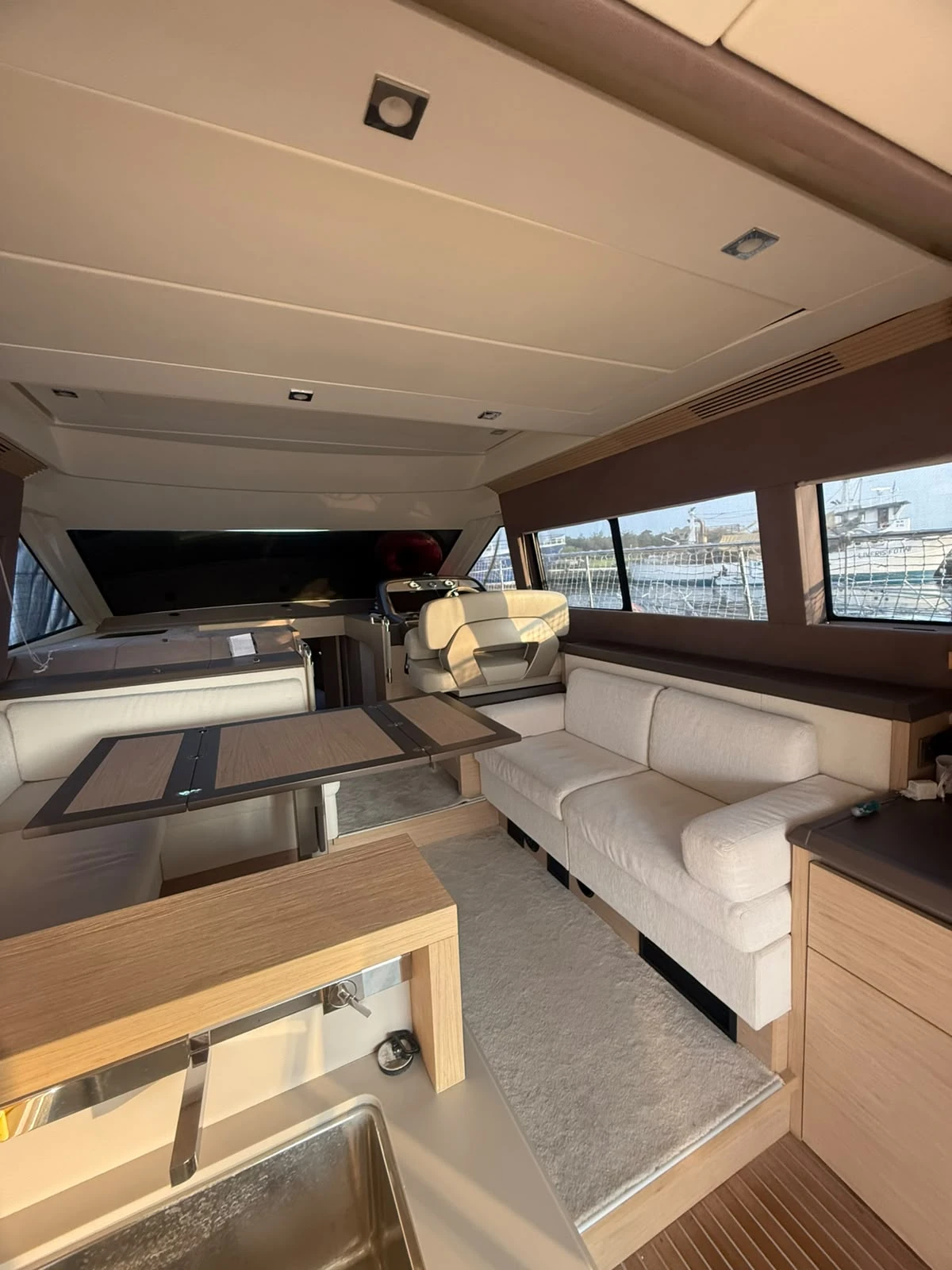 Моторна яхта Beneteau Monte Carlo 5, снимка 14 - Воден транспорт - 55744687
