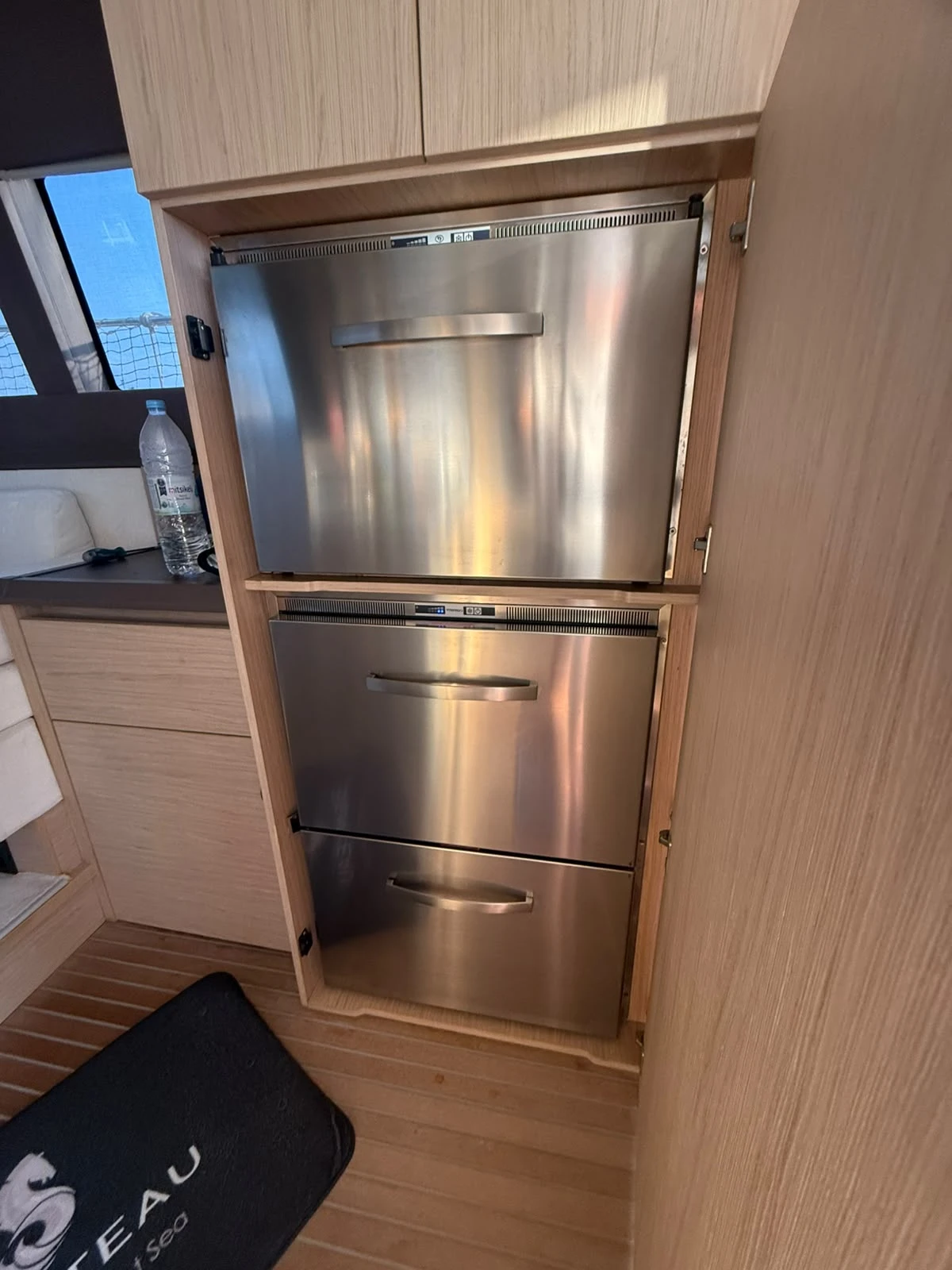 Моторна яхта Beneteau Monte Carlo 5, снимка 12 - Воден транспорт - 55744687