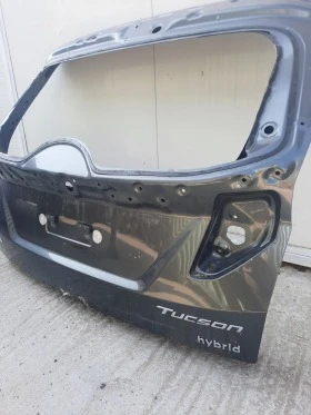 Заден капак (пета врата), и броня за Hyundai Tucson Hybrid 2021,22, снимка 3