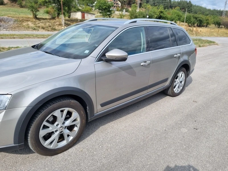 Skoda Octavia SCOUT 2.0 184 p.s., снимка 17 - Автомобили и джипове - 42342849