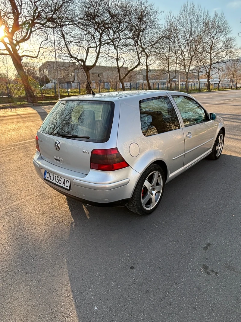VW Golf, снимка 4 - Автомобили и джипове - 46007189