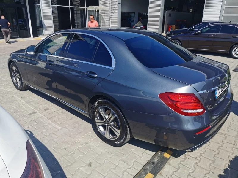 Mercedes-Benz E 200, снимка 2 - Автомобили и джипове - 47788940