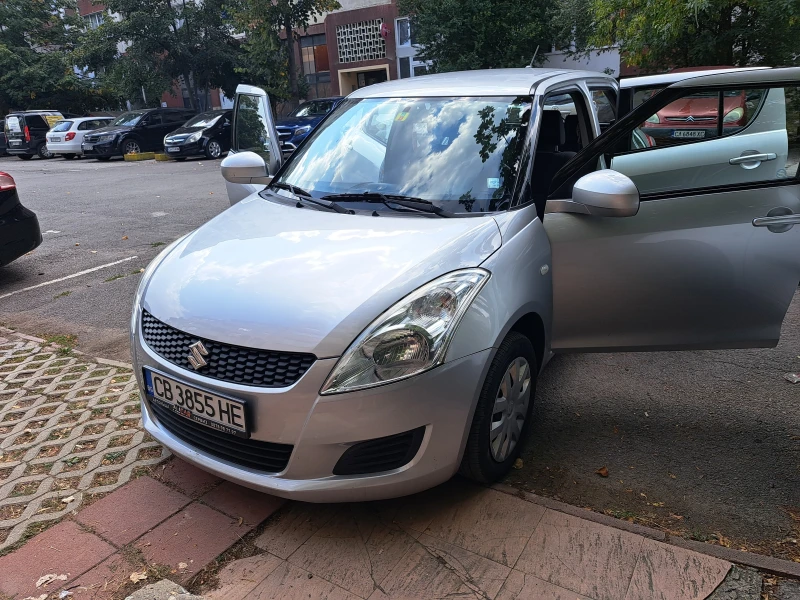 Suzuki Swift 4 WD, снимка 3 - Автомобили и джипове - 47134596