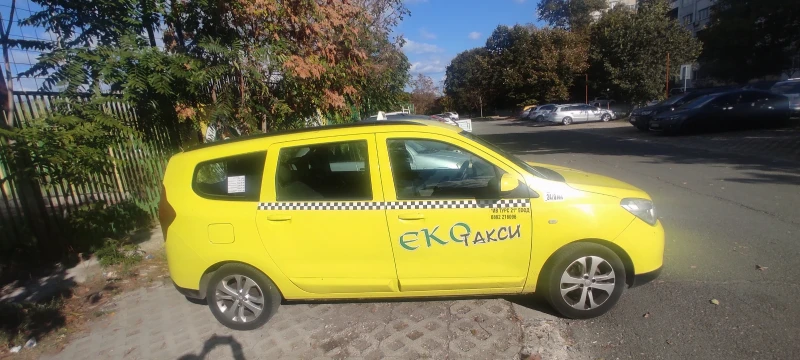 Dacia Lodgy, снимка 2 - Автомобили и джипове - 49547497