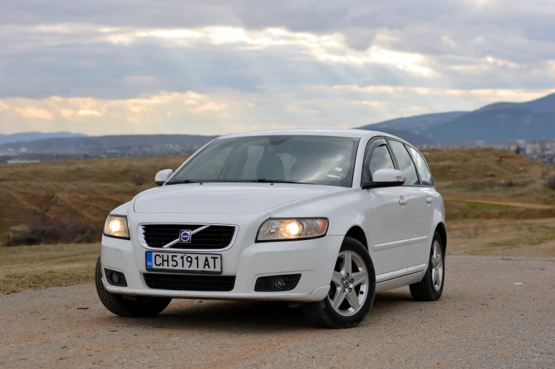 Volvo V50, снимка 17 - Автомобили и джипове - 49380299