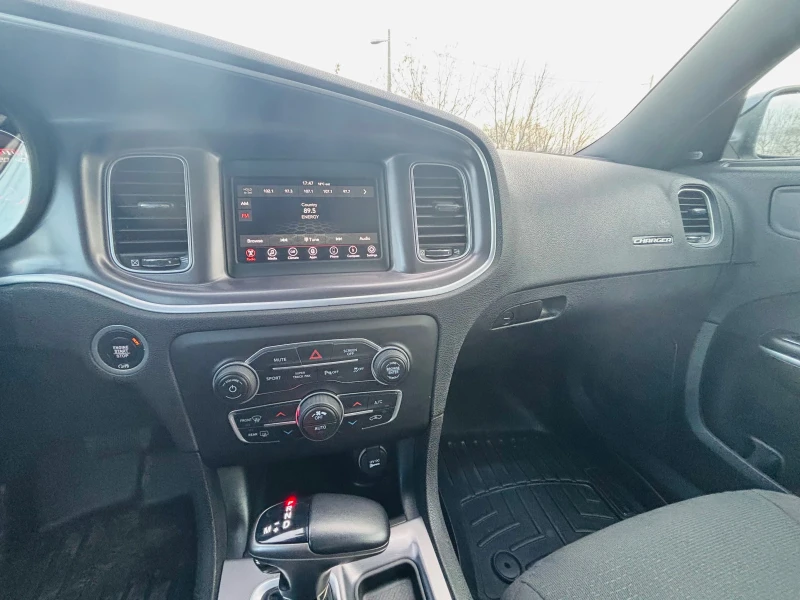 Dodge Charger 5.7 HEMI, снимка 11 - Автомобили и джипове - 50104862