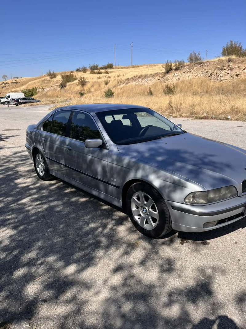 BMW 520, снимка 2 - Автомобили и джипове - 52311725