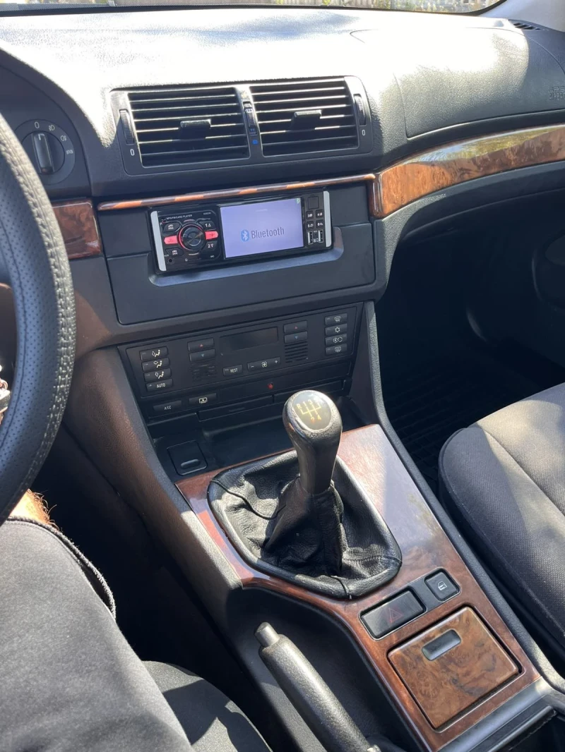 BMW 520, снимка 3 - Автомобили и джипове - 52311725