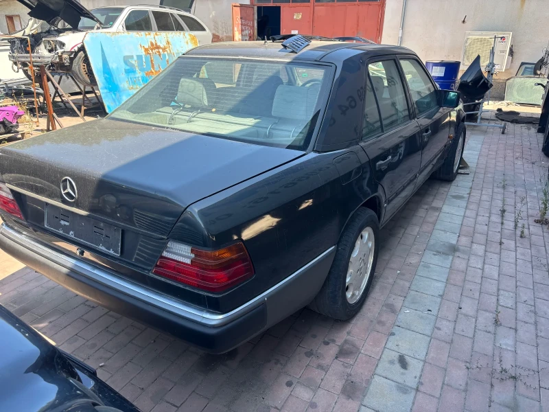 Mercedes-Benz 124 200Е, климатик, нов внос Италия, снимка 7 - Автомобили и джипове - 52063606