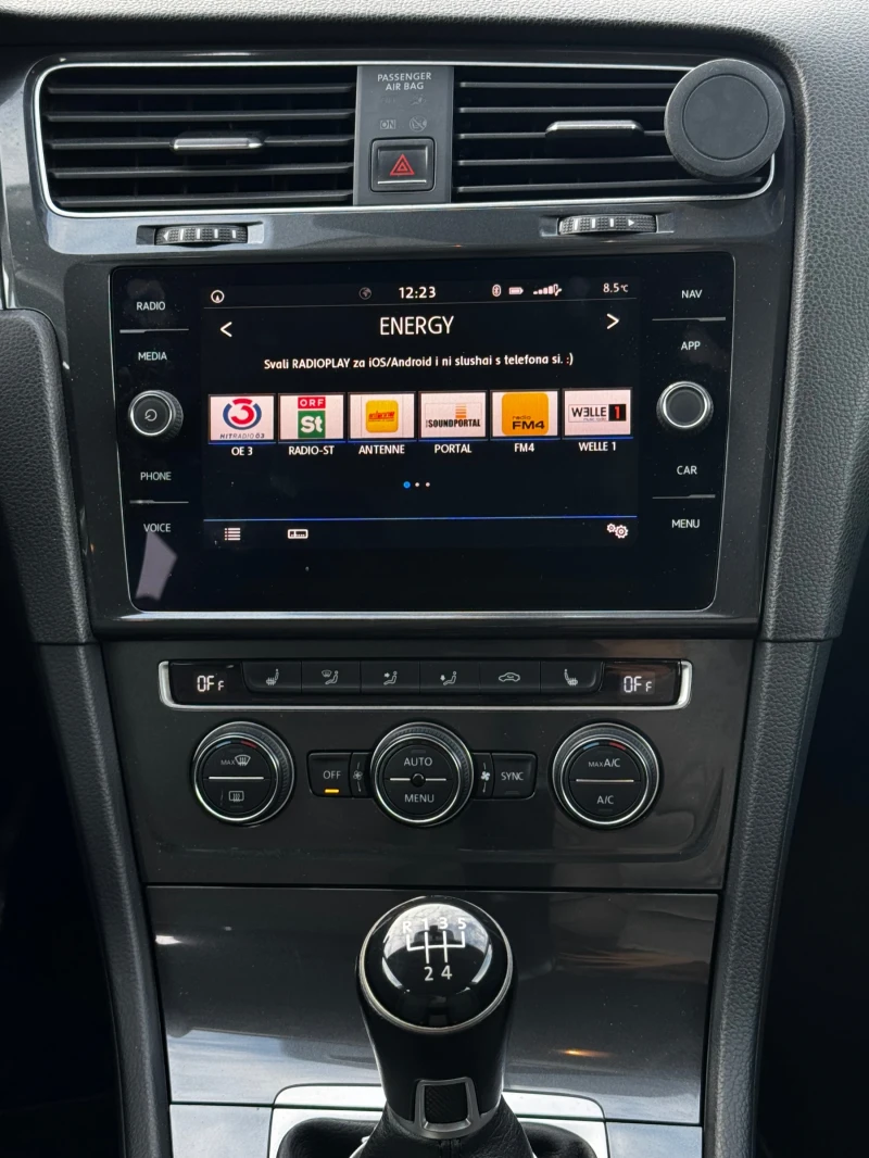 VW Golf 7.5 Virtual Cocpit, Distronic, Dynamic LED Headlig, снимка 11 - Автомобили и джипове - 52963858