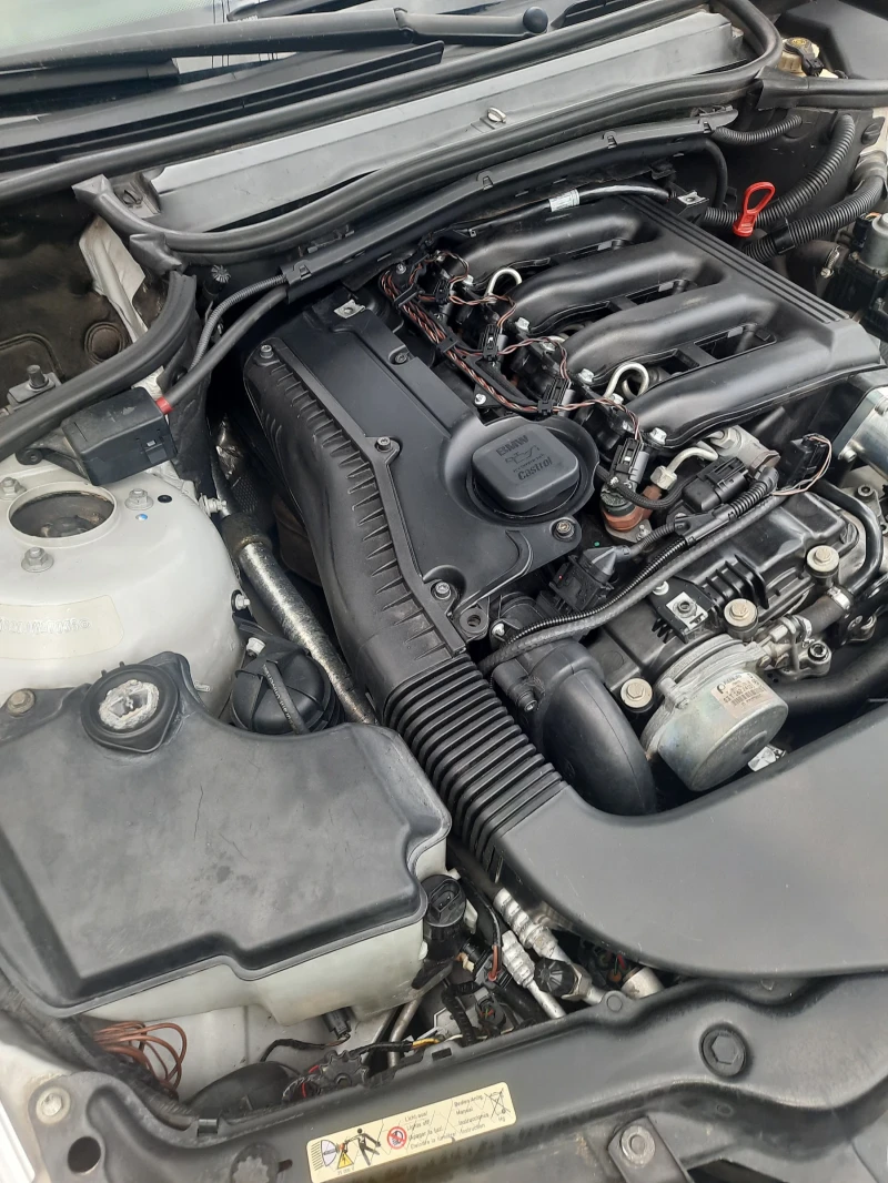 BMW 330, снимка 14 - Автомобили и джипове - 53225493