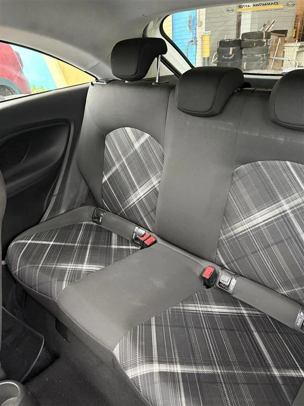 Opel Corsa, снимка 15 - Автомобили и джипове - 53025296