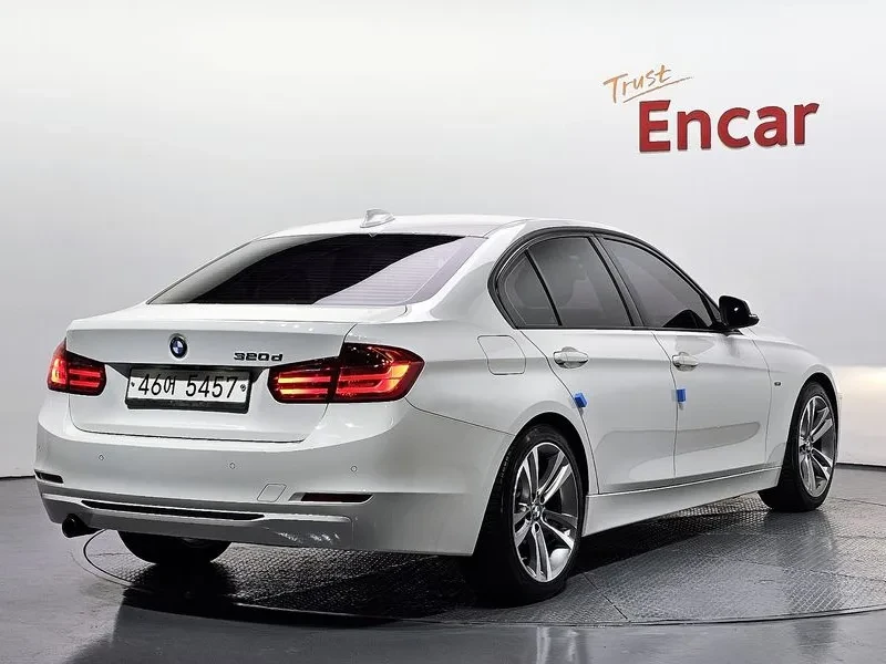 BMW 320 94K KM!, снимка 3 - Автомобили и джипове - 56293421