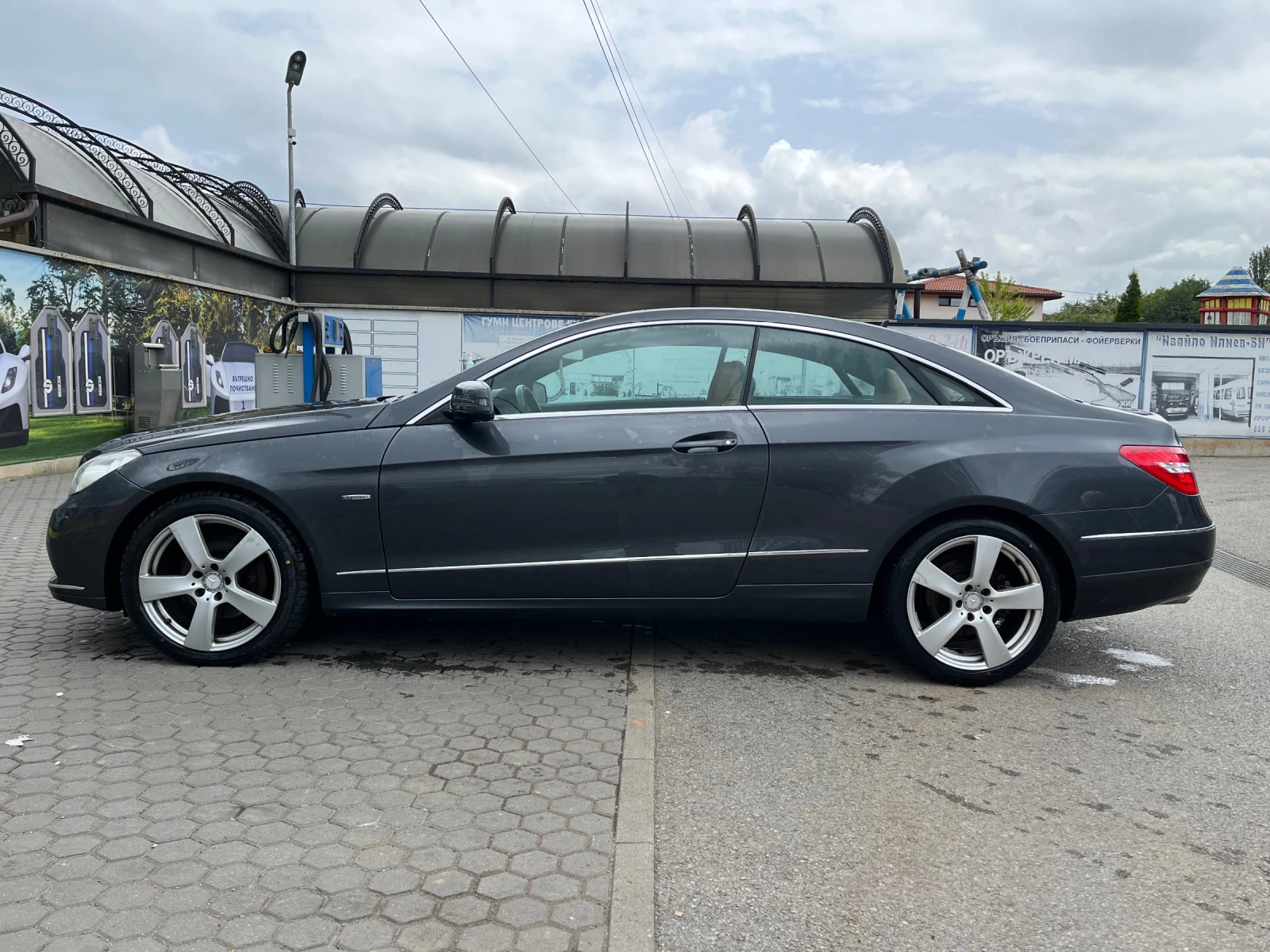 Mercedes-Benz E 350 3, 5 cdi - изображение 7