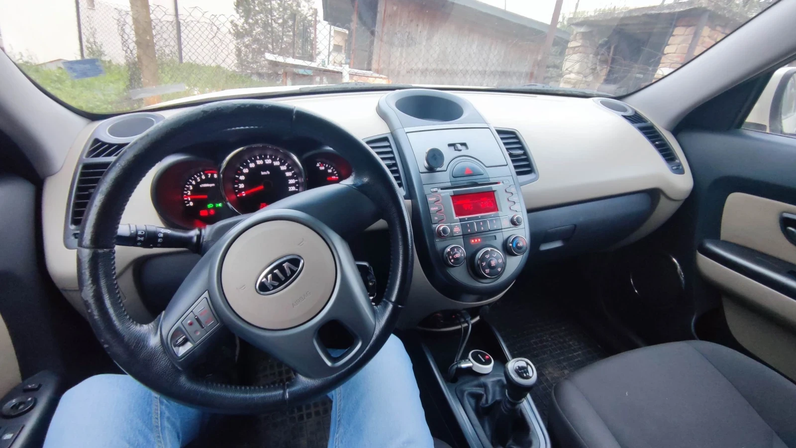 Kia Soul 1.6i - изображение 10