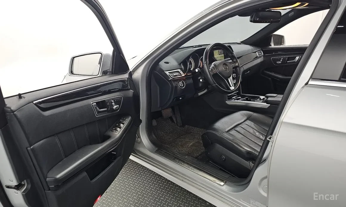 Mercedes-Benz E 250 E-Class W212 E250 CDI 4MATIC - изображение 10