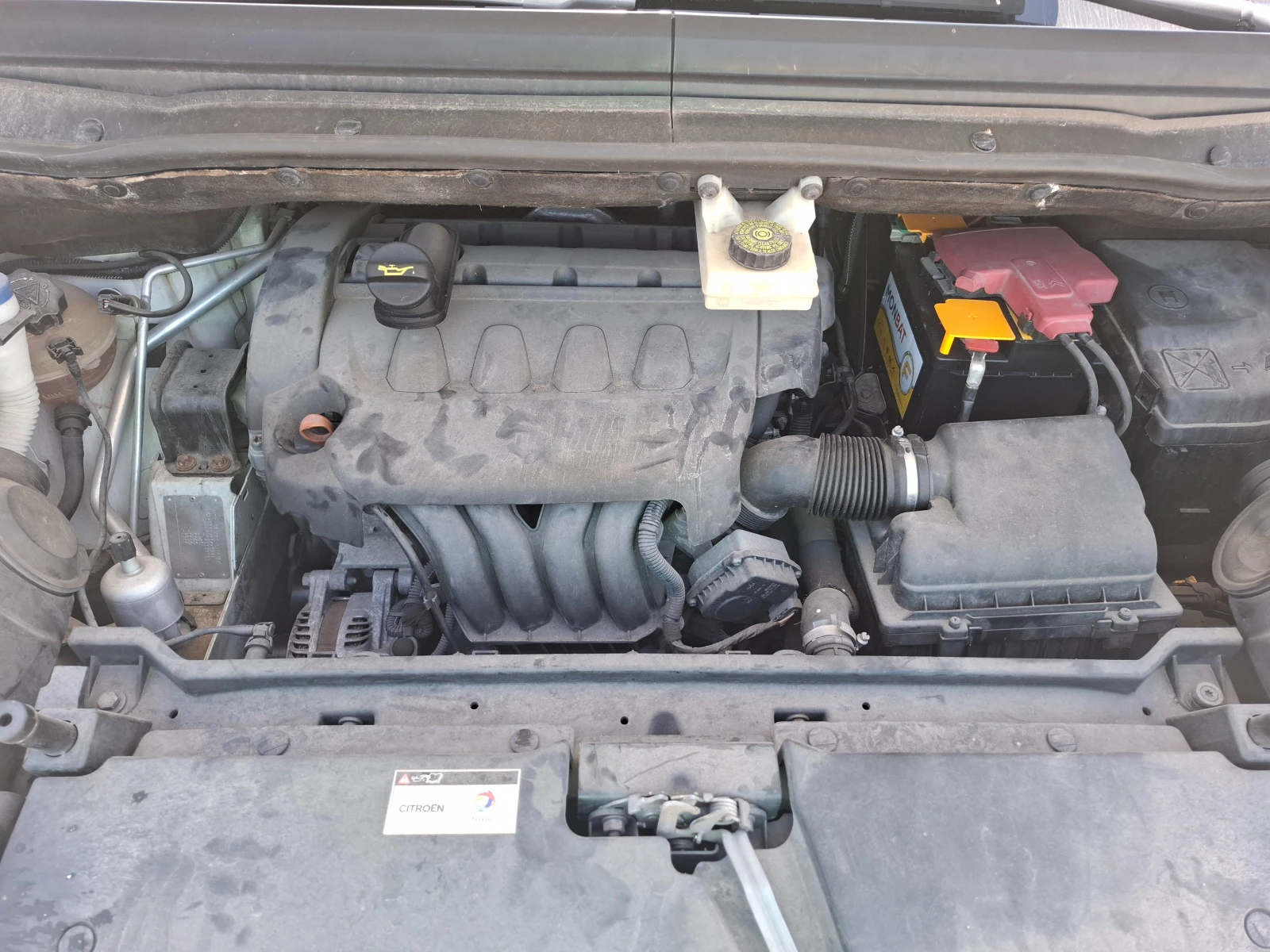 Citroen Grand C4 Picasso 2.0i 16v 7 места АВТОМАТ  | Mobile.bg — изображение 17