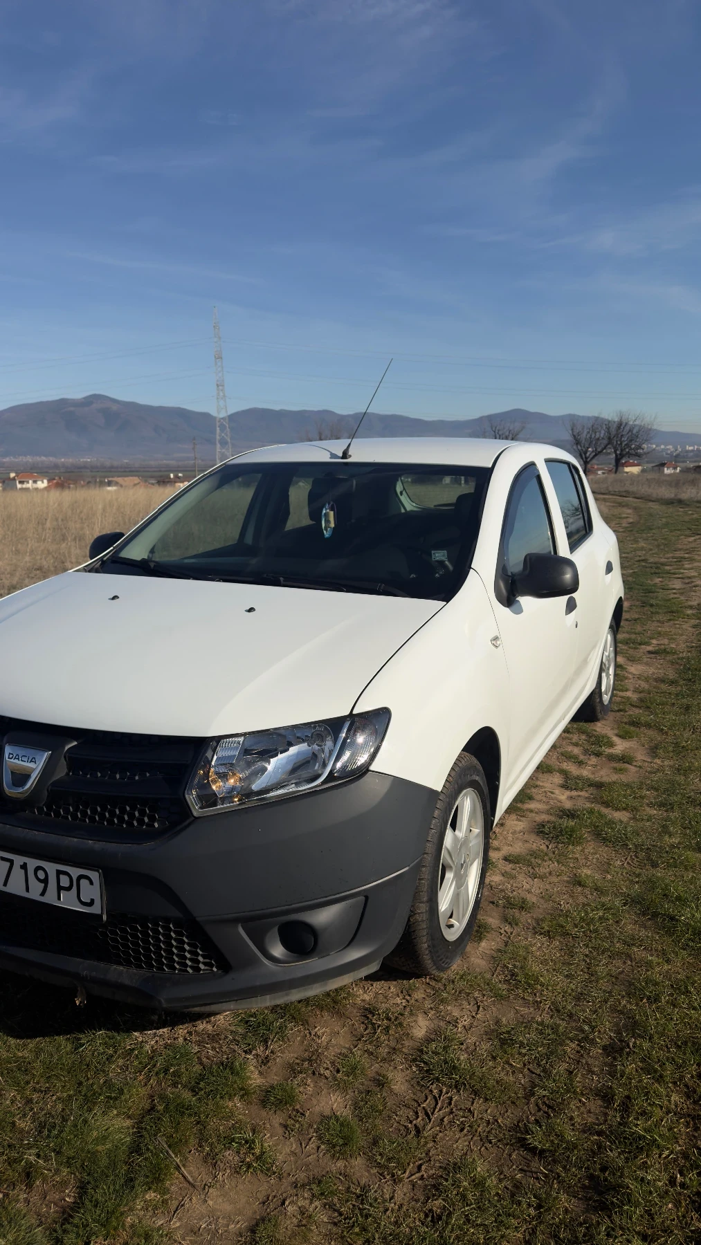 Dacia Sandero 1.2 - изображение 2