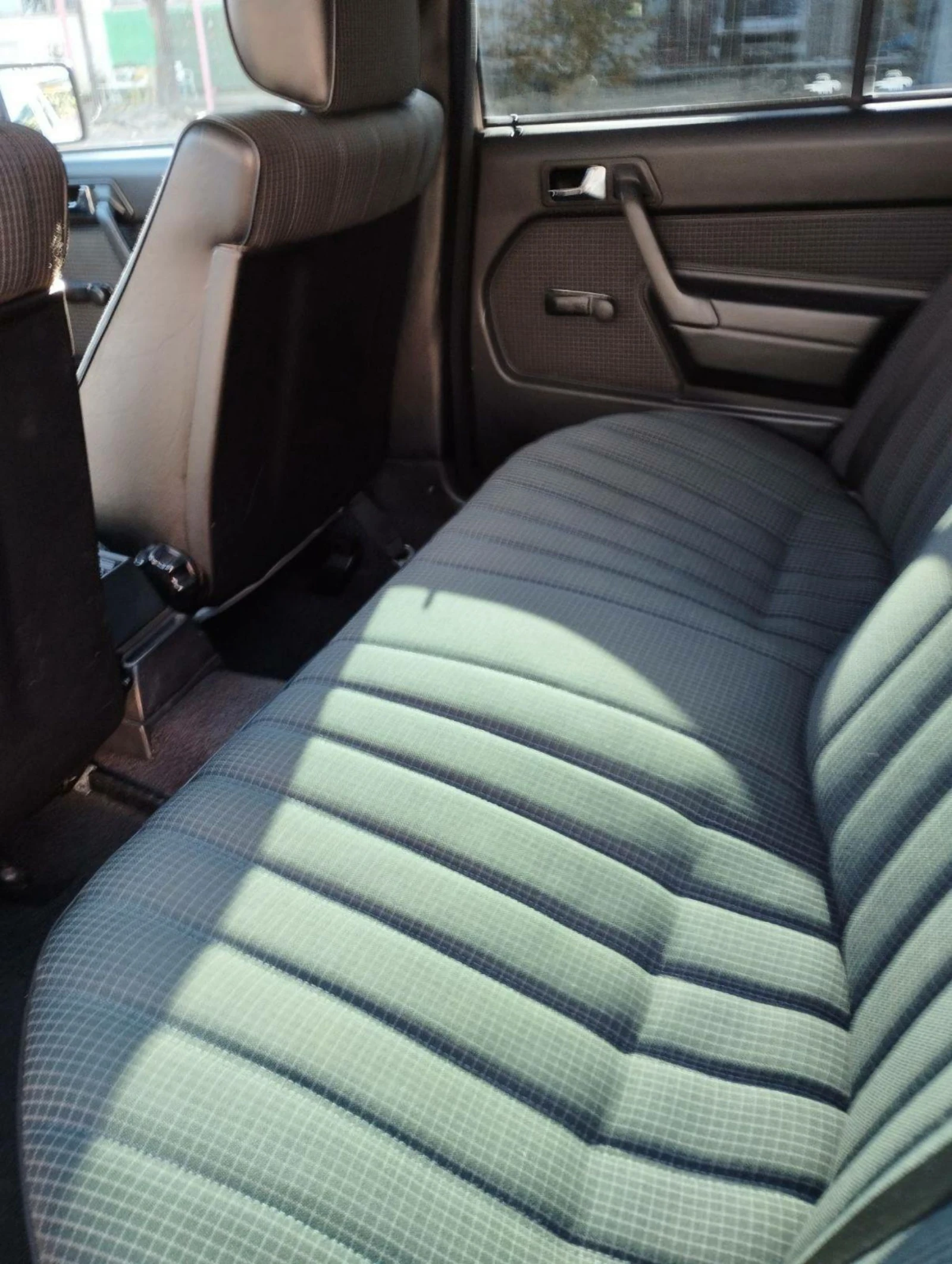 Mercedes-Benz 190 190_2.0benzin_Automatic  | Mobile.bg � ����������� 13