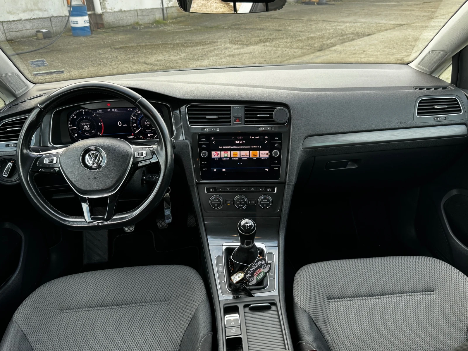 VW Golf 7.5 Virtual Cocpit, Distronic, Dynamic LED Headlig - изображение 10