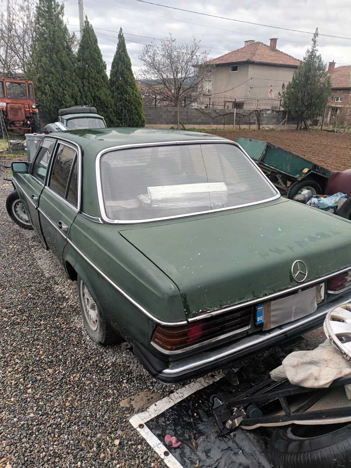 Mercedes-Benz 123 200D, снимка 2 - Автомобили и джипове - 54208433