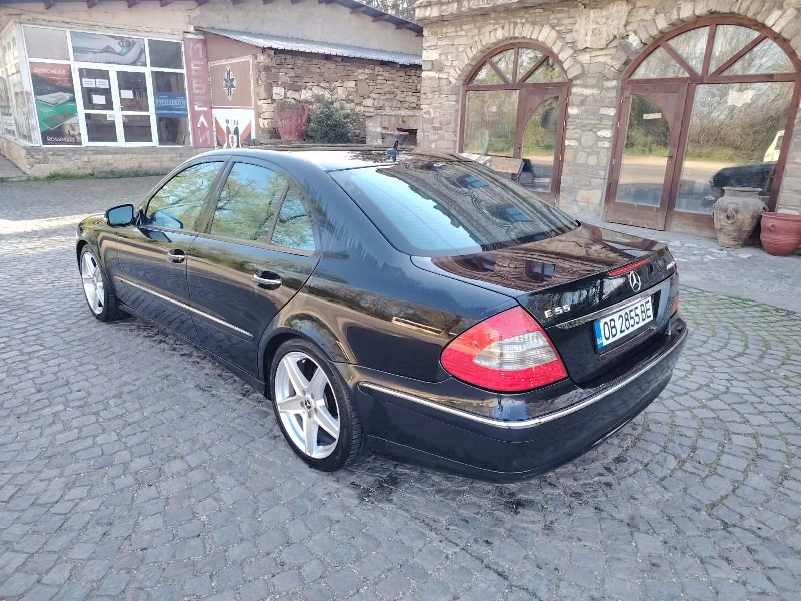 Mercedes-Benz E 220, снимка 13 - Автомобили и джипове - 54247049