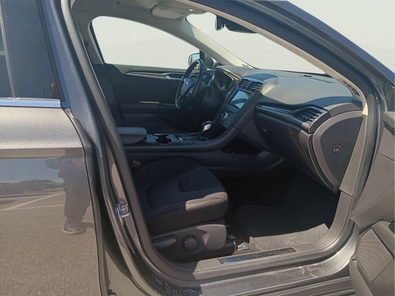 Ford Mondeo 2.0, снимка 9 - Автомобили и джипове - 54540385