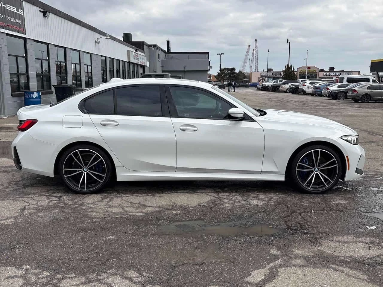 BMW 330 i xDrive M-sport * БЕЗ ЗАБЕЛЕЖКИ* , снимка 3 - Автомобили и джипове - 54652922