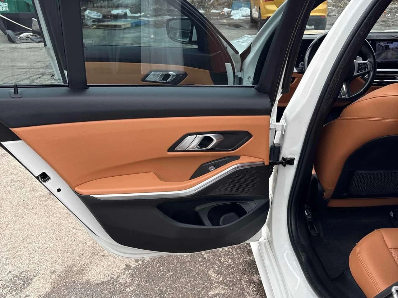 BMW 330 i xDrive M-sport * БЕЗ ЗАБЕЛЕЖКИ* , снимка 13 - Автомобили и джипове - 54652922