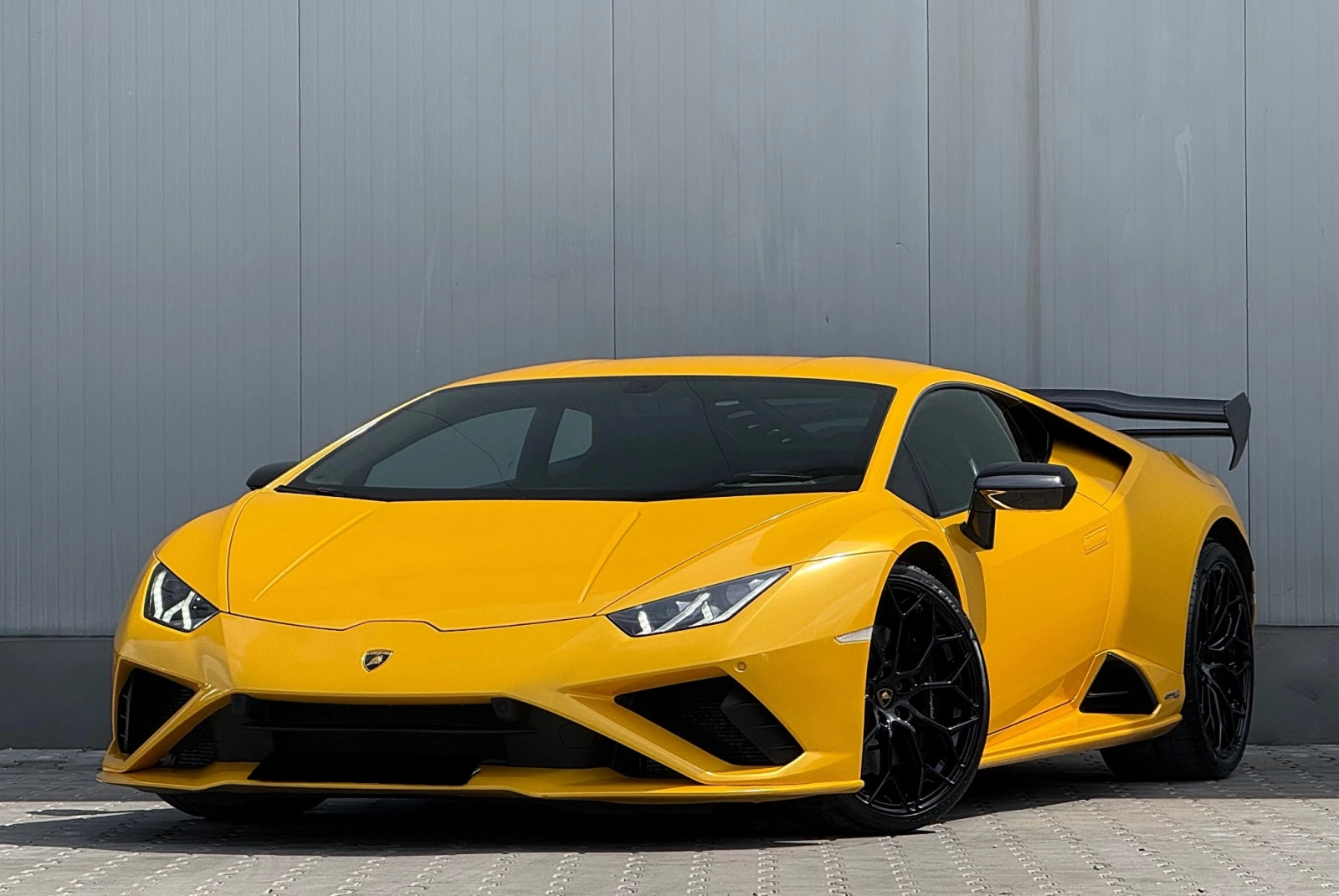 Lamborghini Huracan EVO 5.2 V10