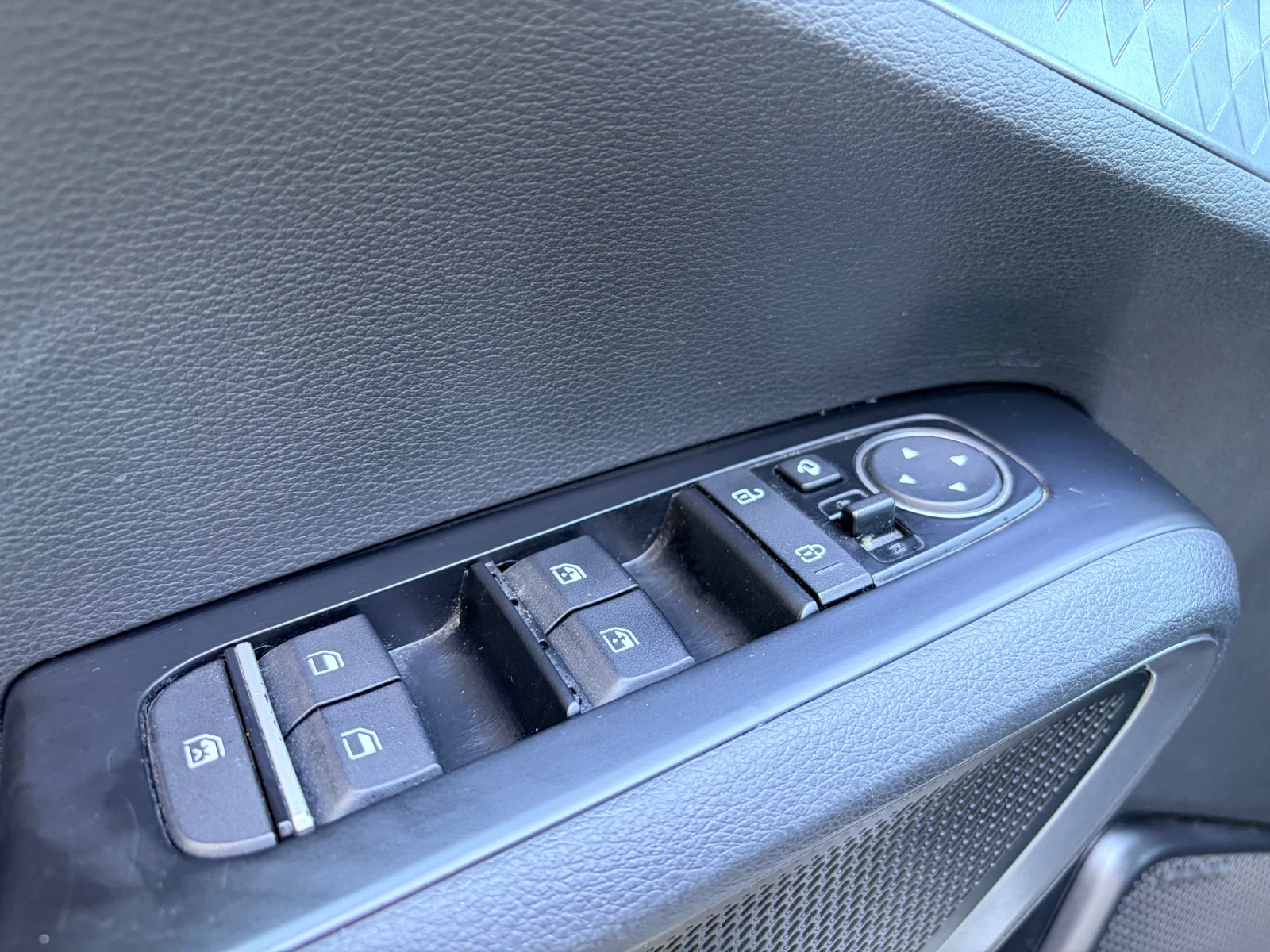 Kia Soul 64kw 204kc 100%SOH /DISTRONIC/ KAMERA TERMOPOMPA, снимка 14 - Автомобили и джипове - 55049564