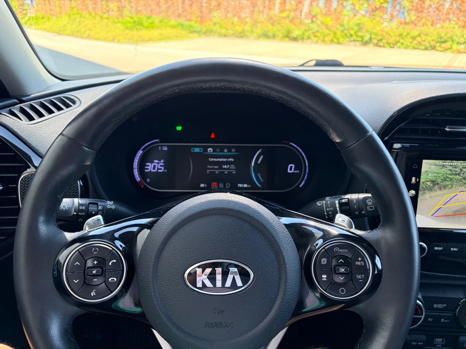 Kia Soul 64kw 204kc 100%SOH /DISTRONIC/ KAMERA TERMOPOMPA, снимка 8 - Автомобили и джипове - 55049564