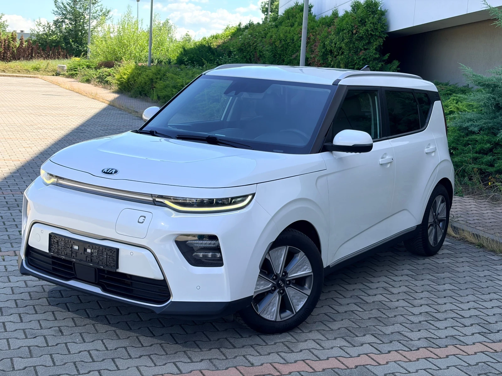 Kia Soul 64kw 204kc 100%SOH /DISTRONIC/ KAMERA TERMOPOMPA, снимка 2 - Автомобили и джипове - 55049564