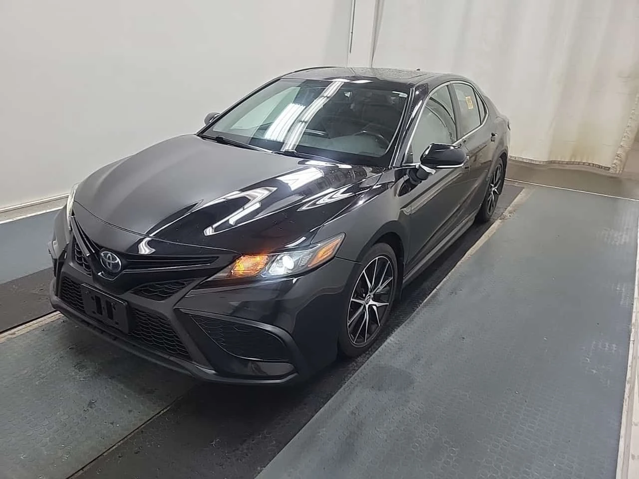 Toyota Camry * HYBRID SE * CARFAX * 
