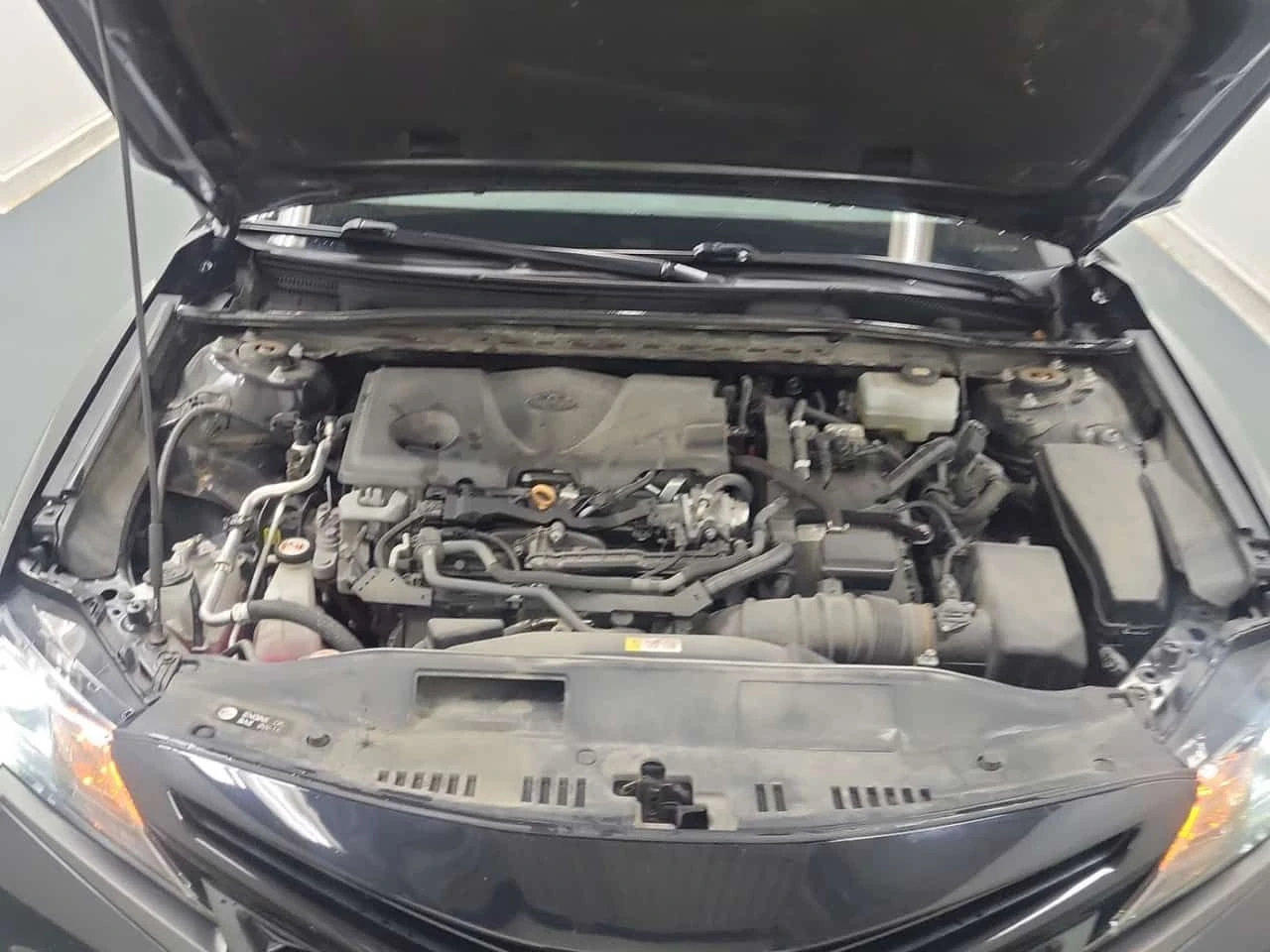 Toyota Camry * HYBRID SE * CARFAX * , снимка 16 - Автомобили и джипове - 55644331