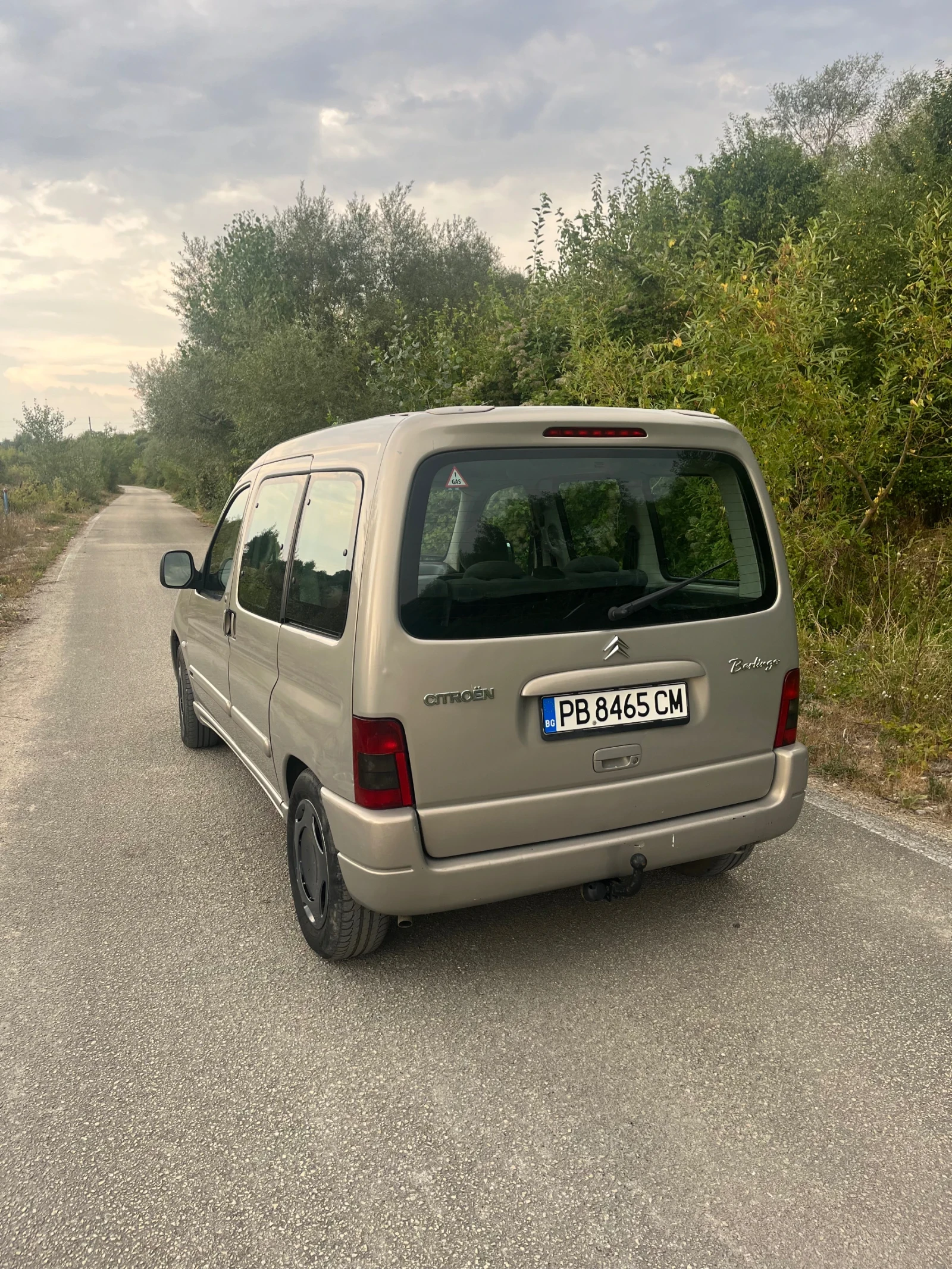 Citroen Berlingo 1.4i газ/бензин, снимка 6 - Автомобили и джипове - 55791770