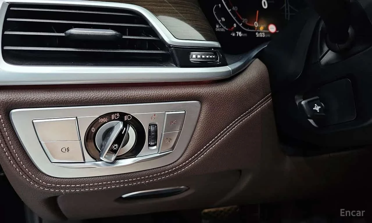 BMW 730 Ld xDrive Design Pure Excellence , снимка 16 - Автомобили и джипове - 56184860