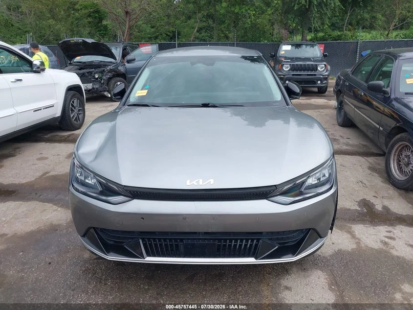 Kia EV6 Wind AWD, снимка 12 - Автомобили и джипове - 56405752